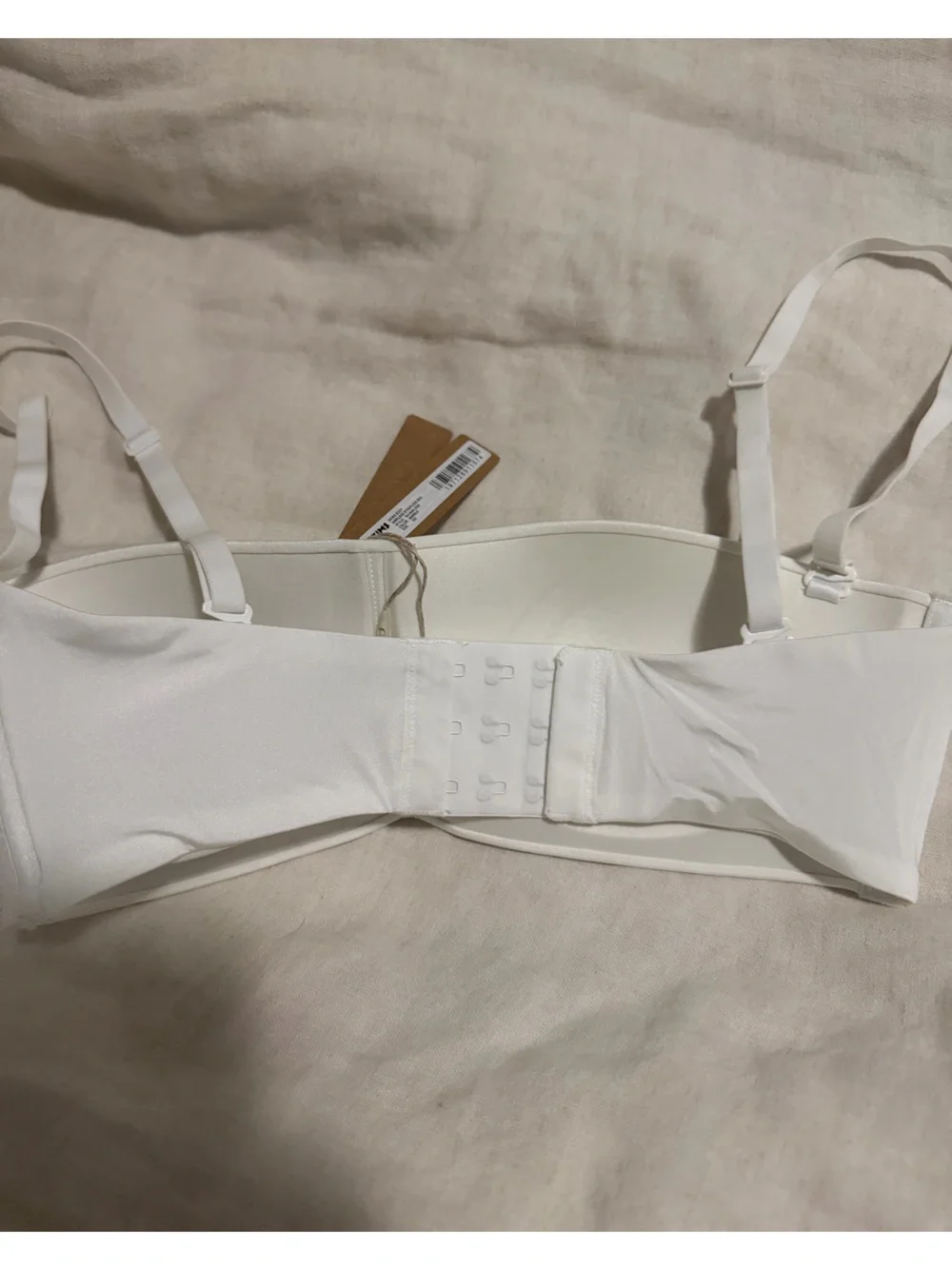 SKIMS White Convertible Strapless Bra with Removable Straps